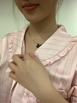 Snapshot of -Bibi-18 chatting on July 14, 2:45 pm -Bibi-18 online show from July 14, 2:45 pm