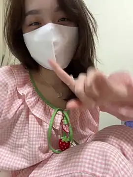 Baby22223 online show from March 25, 1:06 pm