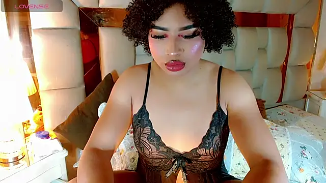 Snapshot of ivvysoulhot chatting on December 17, 9:21 pm ivvysoulhot online show from December 17, 9:21 pm