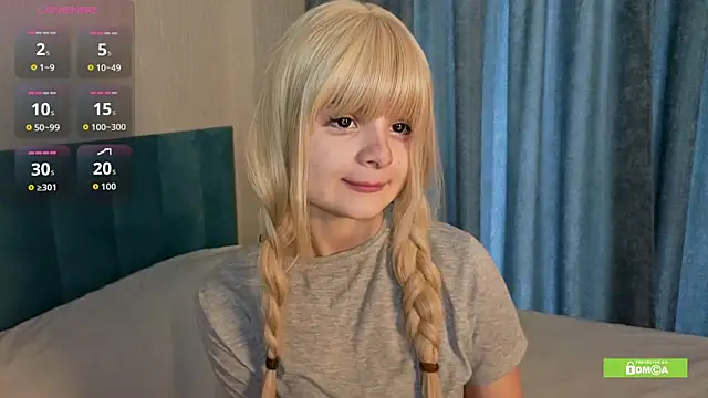 Snapshot of HarleyHeat chatting on December 17, 7:58 am HarleyHeat online show from December 17, 7:58 am