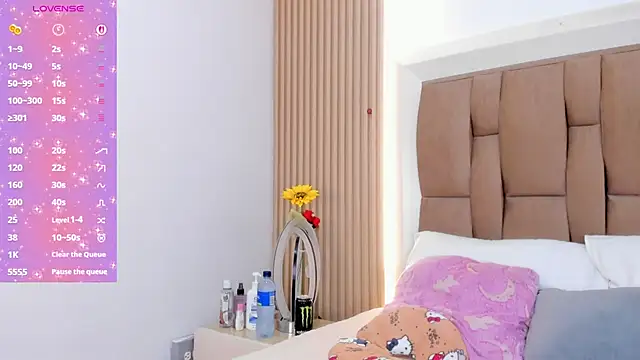 emily rivas  online show from April 6, 3:26 am