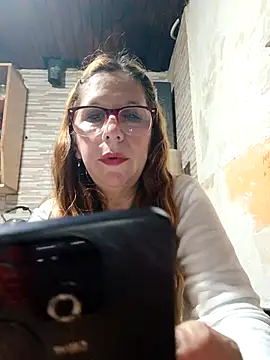 Snapshot of cari75 chatting on May 4, 7:10 pm cari75 online show from May 4, 7:10 pm