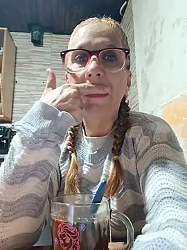 Snapshot of cari75 chatting on May 11, 3:34 am cari75 online show from May 11, 3:34 am