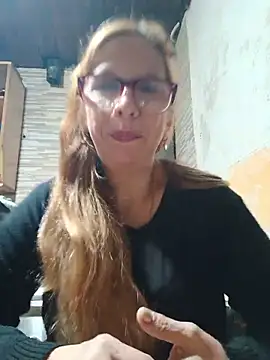 Snapshot of cari75 chatting on June 1, 7:04 pm cari75 online show from June 1, 7:04 pm