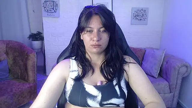 Snapshot of amanda_rousee chatting on June 9, 3:29 am amanda rousee online show from June 9, 3:29 am