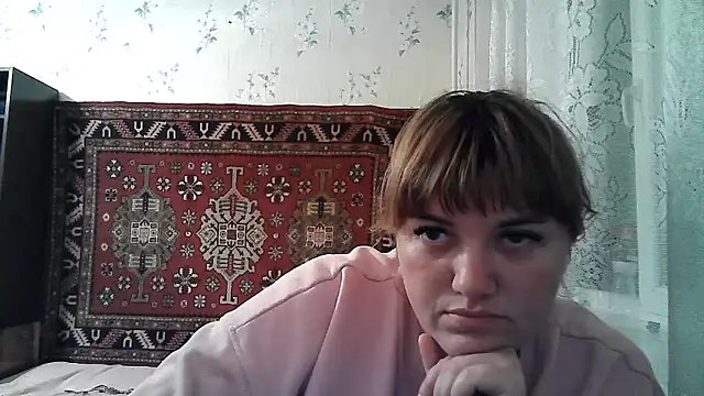 Snapshot of swett_girll chatting on April 18, 6:01 pm swett girll online show from April 18, 6:01 pm