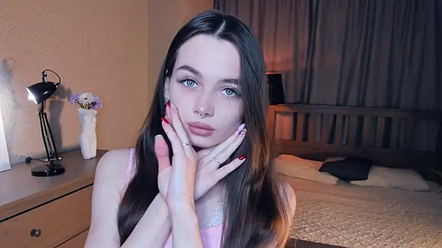 Snapshot of YvonneRobes chatting on January 10, 7:26 pm YvonneRobes online show from January 10, 7:26 pm