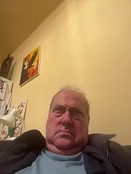 Snapshot of csikar chatting on May 6, 9:09 pm csikar online show from May 6, 9:09 pm