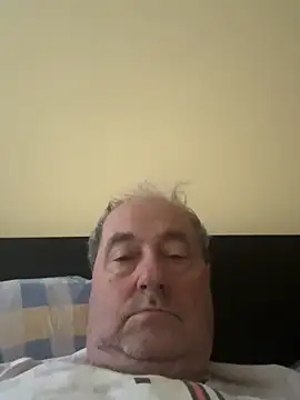 Snapshot of csikar chatting on May 28, 5:05 am csikar online show from May 28, 5:05 am