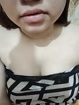 Snapshot of Teyasa350 chatting on July 5, 8:49 pm Teyasa350 online show from July 5, 8:49 pm
