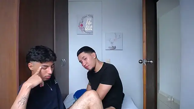 top jax1 online show from April 13, 10:37 pm