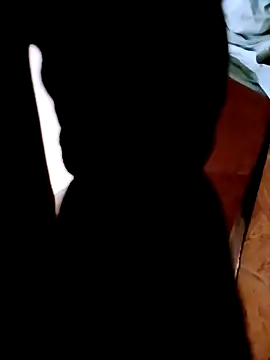 Snapshot of Izacutan chatting on March 21, 4:50 am Izacutan online show from March 21, 4:50 am