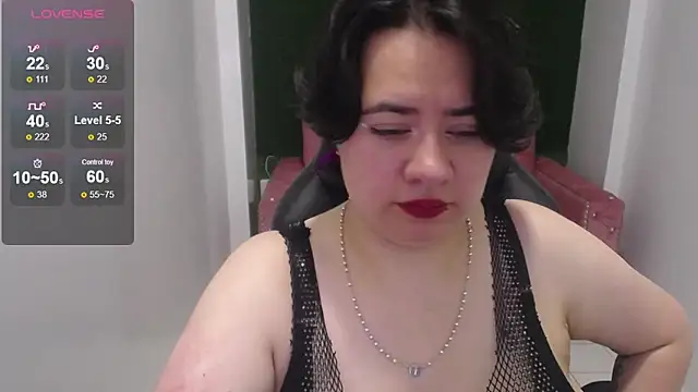 Snapshot of samythomas_t chatting on February 6, 7:50 pm samythomas t online show from February 6, 7:50 pm