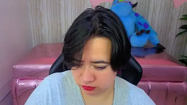 Snapshot of samythomas_t chatting on February 12, 7:42 pm samythomas t online show from February 12, 7:42 pm