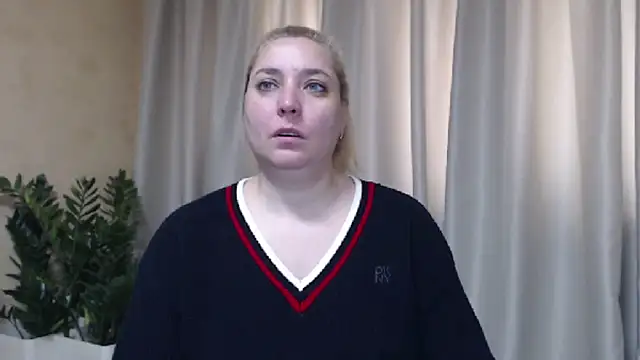 sweetpussy13 online show from March 27, 7:03 am