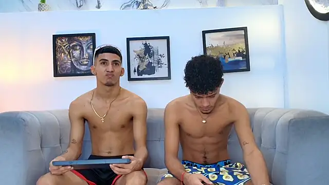 DIAMOND BLACKS online show from April 5, 7:11 pm