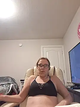 Snapshot of redremmi chatting on January 9, 12:02 am redremmi online show from January 9, 12:02 am