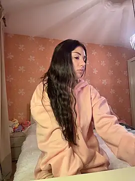 SilkyMira online show from March 1, 7:49 pm