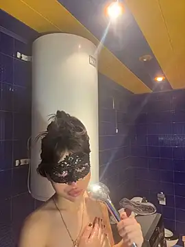 SilkyMira online show from March 20, 3:17 pm