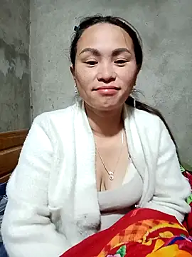 ngaytho004 online show from February 3, 3:15 am