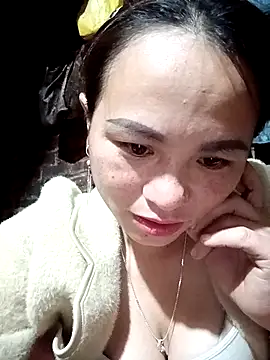 ngaytho004 online show from February 12, 11:33 pm