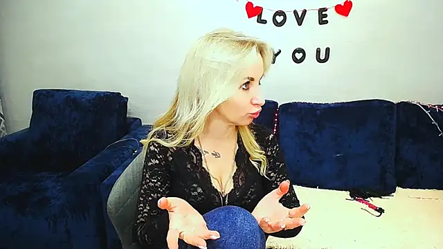 Hanna--Sweet online show from March 22, 10:51 am