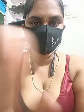 Snapshot of pattupattuma27 chatting on July 7, 4:33 pm pattupattuma27 online show from July 7, 4:33 pm