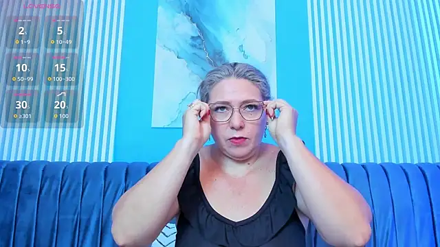 dahianeconnor online show from May 27, 11:51 am