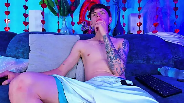 Snapshot of Neill_Lorde chatting on February 4, 8:03 pm Neill Lorde online show from February 4, 8:03 pm