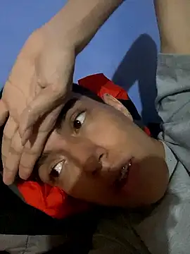 Juan Gomezz26 online show from February 6, 11:52 pm