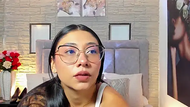 LanaRouse online show from February 19, 9:55 pm