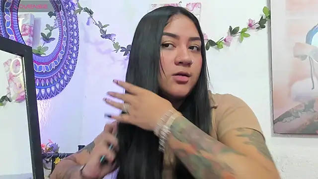 Hanna moore10 online show from April 16, 9:15 pm