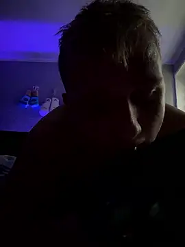 dust1n  online show from January 16, 8:40 am