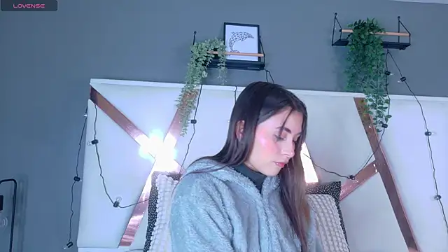 Miia Anderson online show from February 15, 12:25 pm