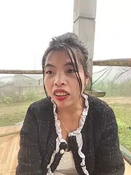 Snapshot of lux-su chatting on May 8, 1:44 am lux-su online show from May 8, 1:44 am