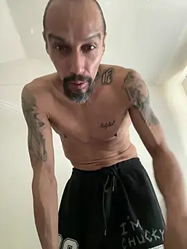 faces818 online show from April 26, 6:05 pm