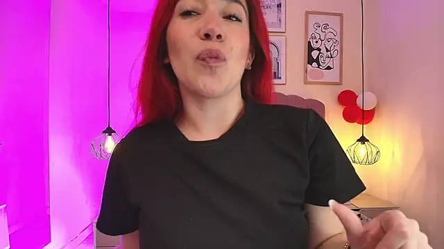 Snapshot of Celestee15_ chatting on April 18, 11:14 am Celestee15 online show from April 18, 11:14 am