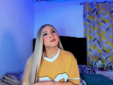 georgiina giio online show from December 22, 10:51 pm