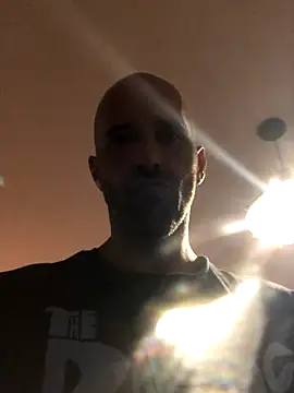 Snapshot of Nenelarge69 chatting on December 14, 12:05 am Nenelarge69 online show from December 14, 12:05 am