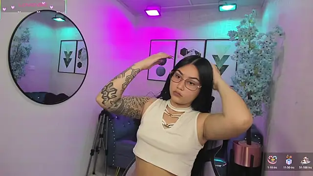 Snapshot of Carolina_cherry chatting on May 28, 12:46 pm Carolina cherry online show from May 28, 12:46 pm