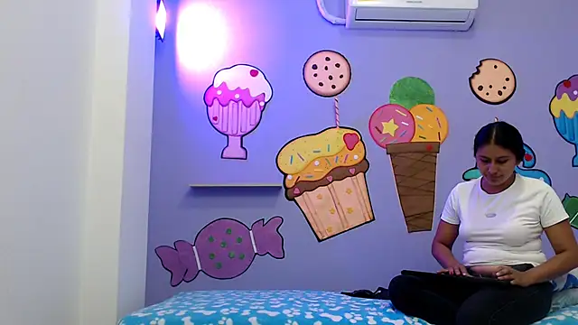 NOVAHOT98 online show from February 19, 7:54 pm