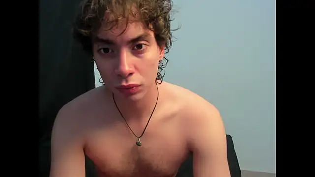 Snapshot of sam_lilith081 chatting on June 27, 2:44 pm sam lilith081 online show from June 27, 2:44 pm