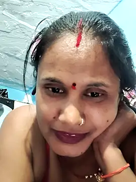 Akanksha soni online show from February 5, 9:36 am