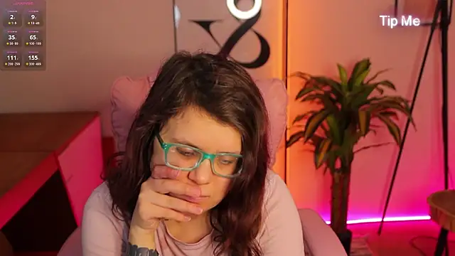 Ariell Mini online show from April 10, 6:18 am