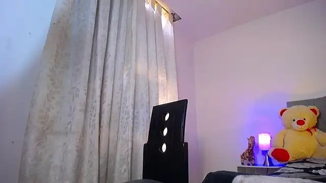 TOMBOYSEXX online show from March 17, 5:16 pm