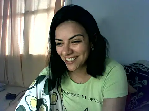 Snapshot of luluclark69 chatting on May 7, 1:49 pm luluclark69 online show from May 7, 1:49 pm