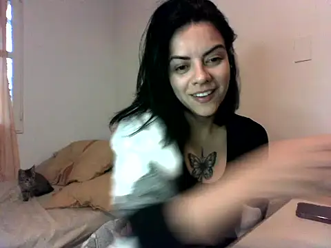 Snapshot of luluclark69 chatting on May 16, 8:18 pm luluclark69 online show from May 16, 8:18 pm