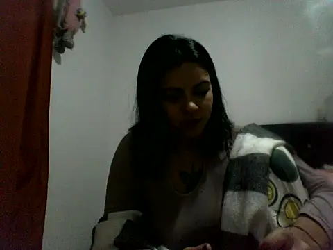 Snapshot of luluclark69 chatting on May 25, 1:11 am luluclark69 online show from May 25, 1:11 am