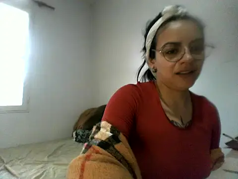 Snapshot of luluclark69 chatting on June 10, 4:06 pm luluclark69 online show from June 10, 4:06 pm