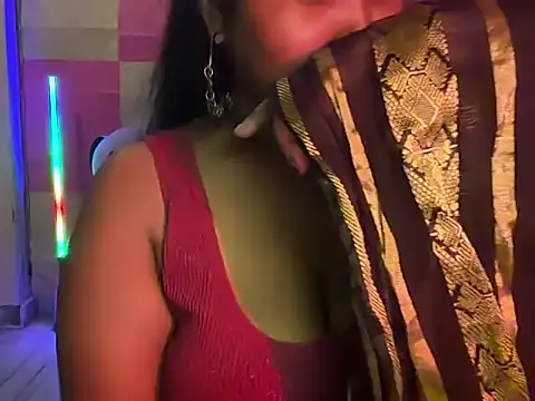 Snapshot of sonal-6 chatting on July 30, 8:19 pm sonal-6 online show from July 30, 8:19 pm
